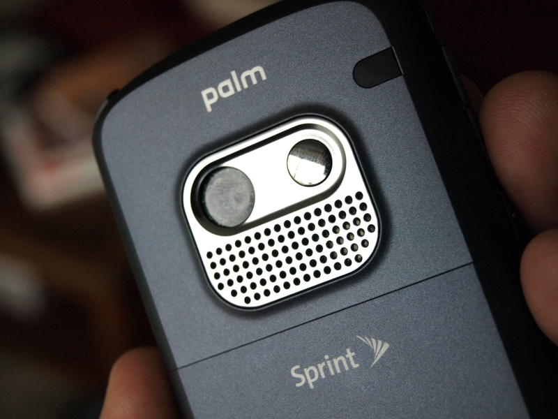 Illustration for article titled Lightning Review: Palm Treo 800w Smartphone